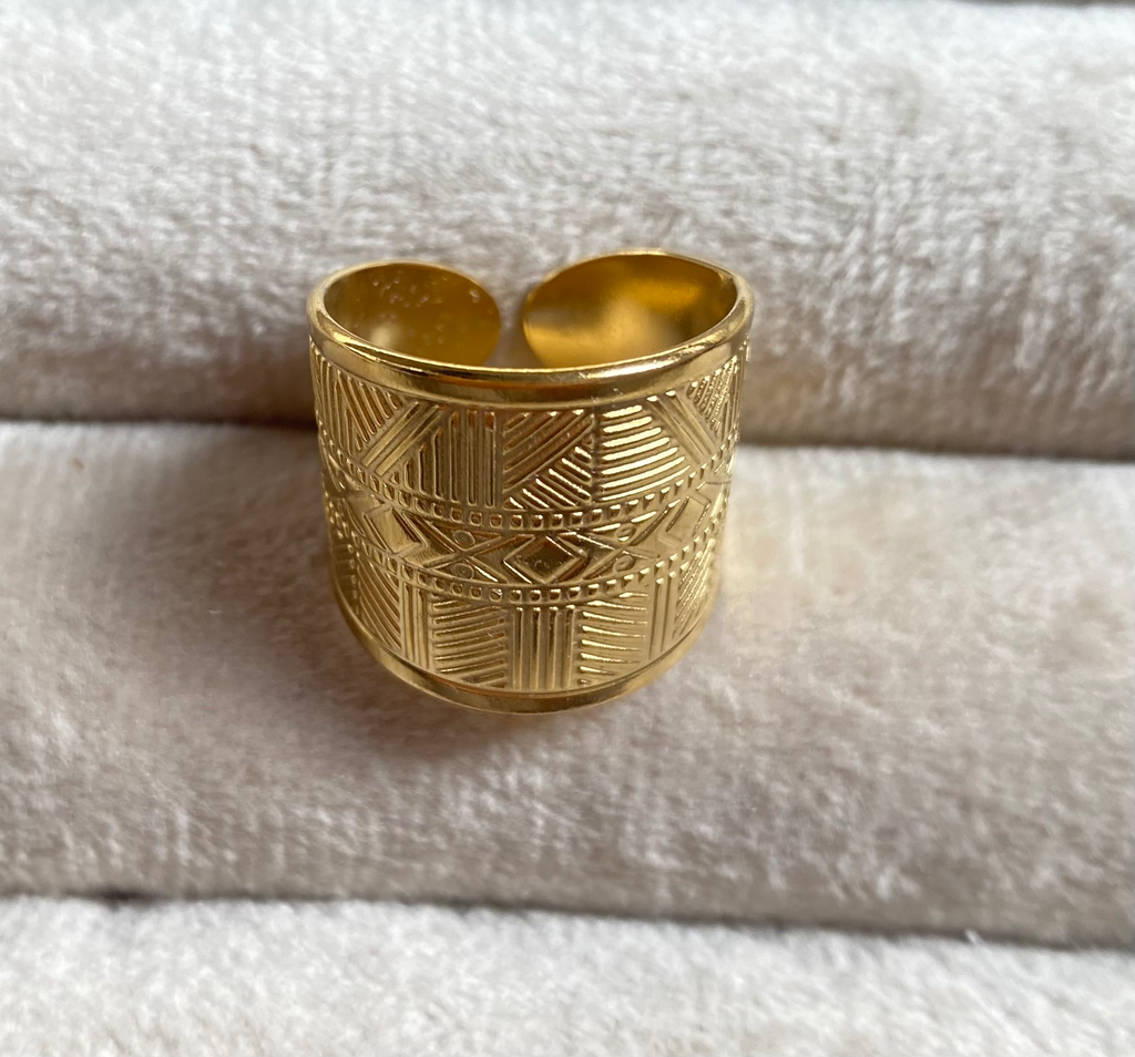 12204 Ring