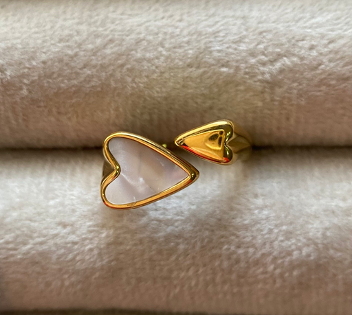 [12190] White Heart Ring